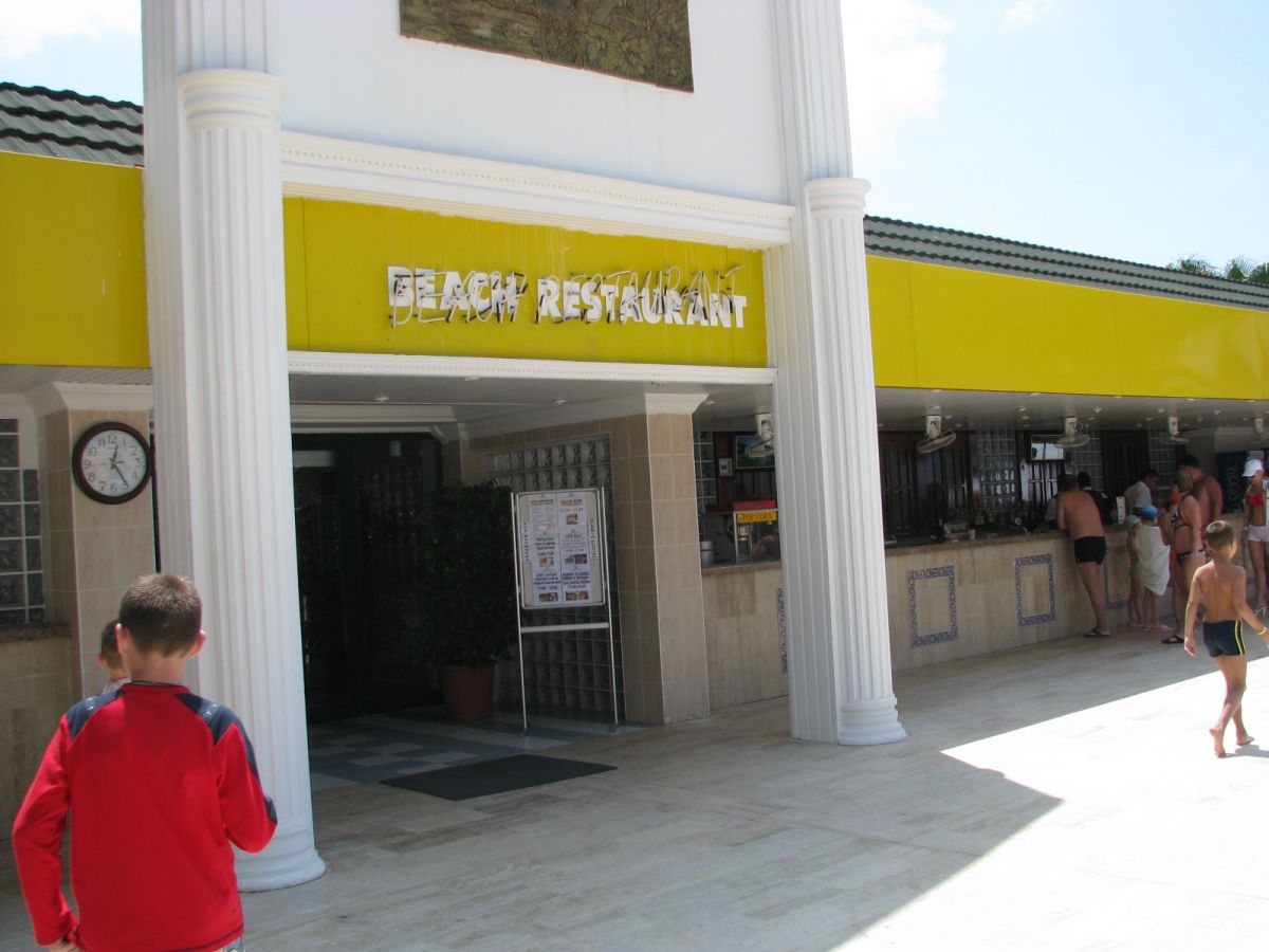 imagini hotel DELPHIN BOTANIK